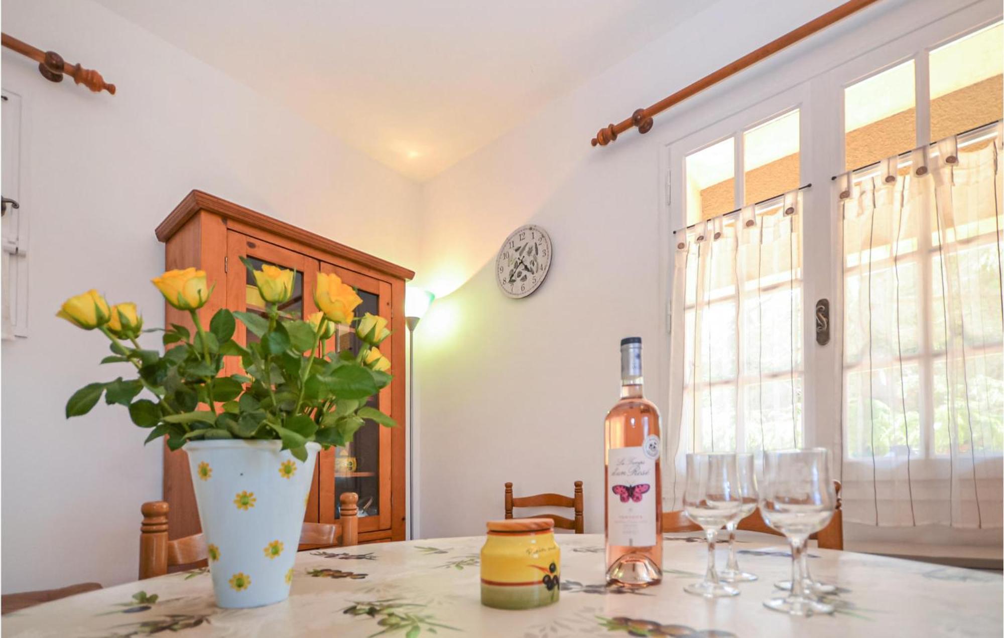 1 Bedroom Pet Friendly Home In Entrechaux المظهر الخارجي الصورة
