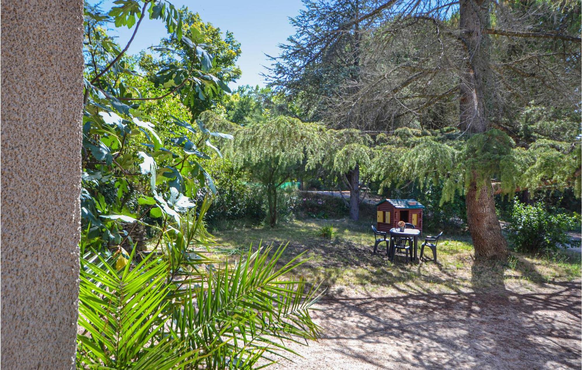1 Bedroom Pet Friendly Home In Entrechaux المظهر الخارجي الصورة
